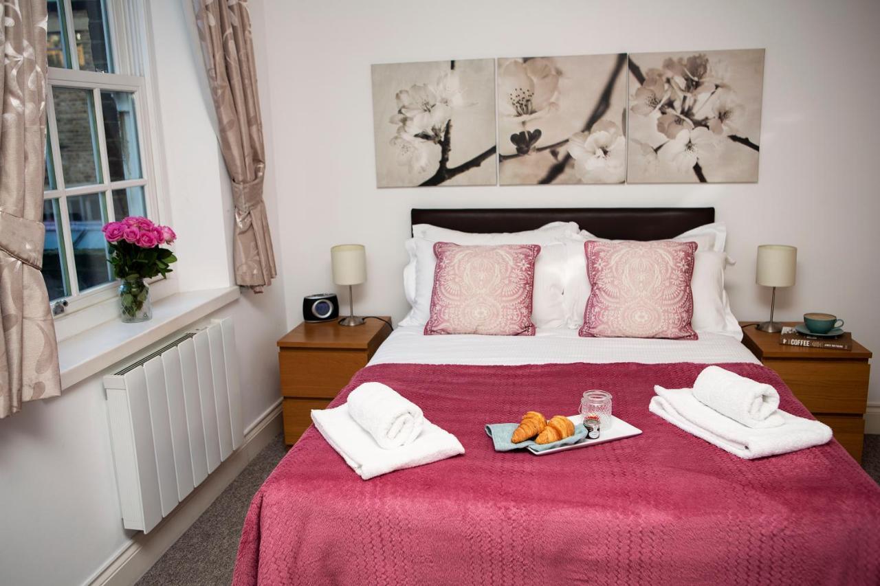Apt 2, Trafalgar Square 2Nd Floor By Indigo Flats London Exteriör bild