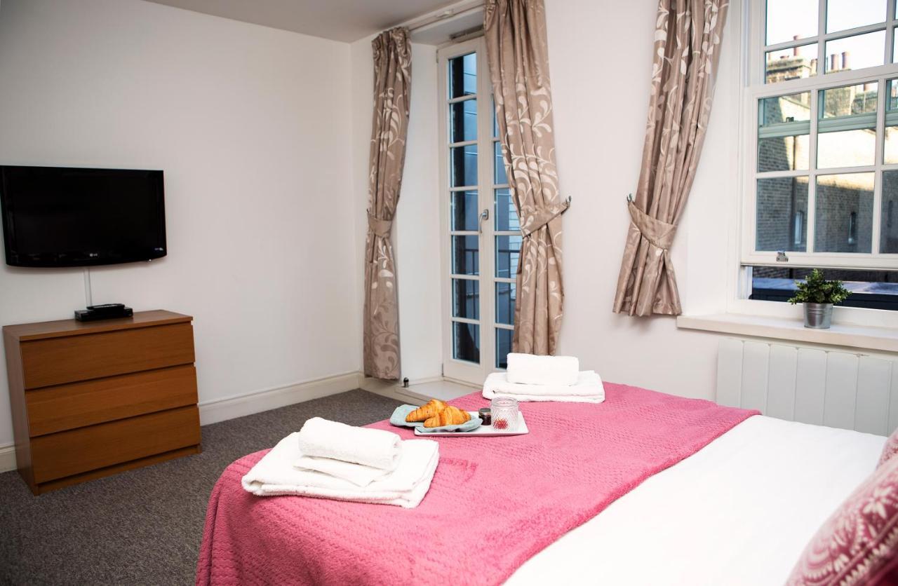 Apt 2, Trafalgar Square 2Nd Floor By Indigo Flats London Exteriör bild